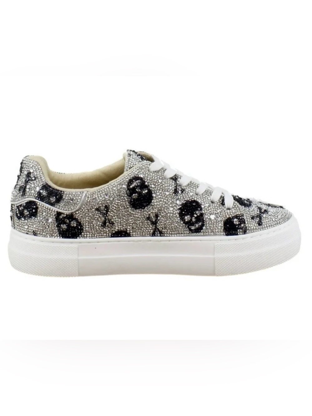 Betsy Johnson Sidney Skulls Lace-Up Sneakers🔥